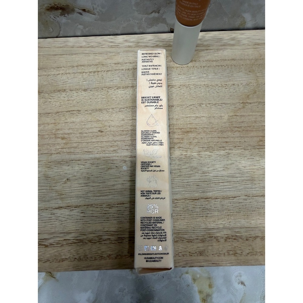 GLOWISH by HUDABEAUTY Brightlight Sheer Concealer 04 Light Medium 0.35 Fl Oz New - Picture 4 of 4